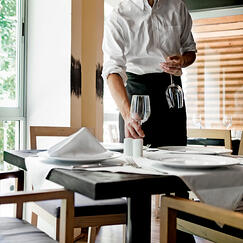 iStock_000019252646_Small