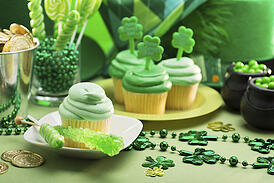 Hosting-a-St-Patricks-Party-in-Your-Apartment