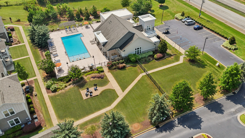 Resort Style Amenities at Springs at Laurens Road Apartments