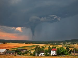 Tornado-Severe-Weather-Tips-Oklahoma-City.jpg