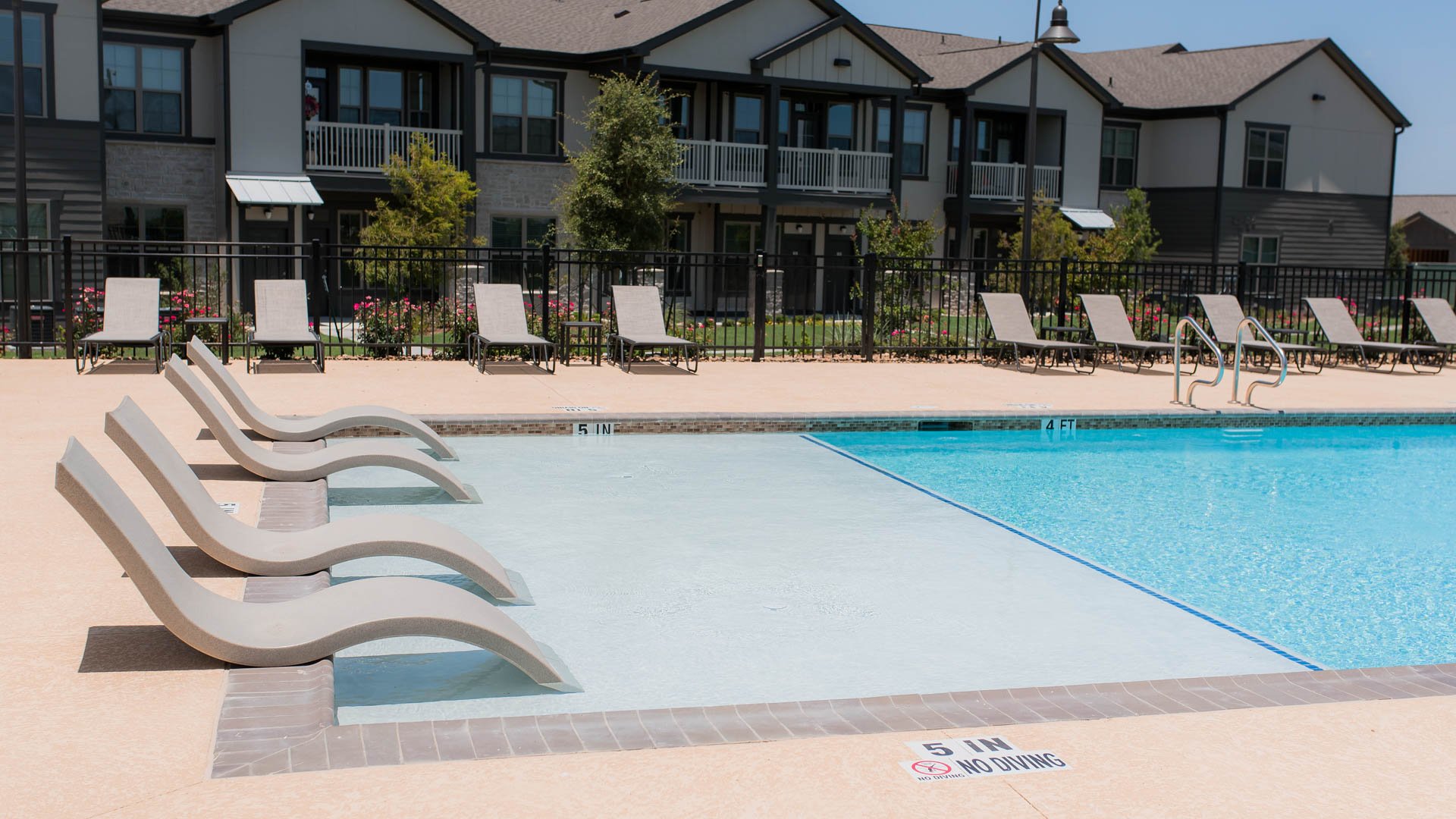 Resort style pool at Springs at Sunfield Apartments