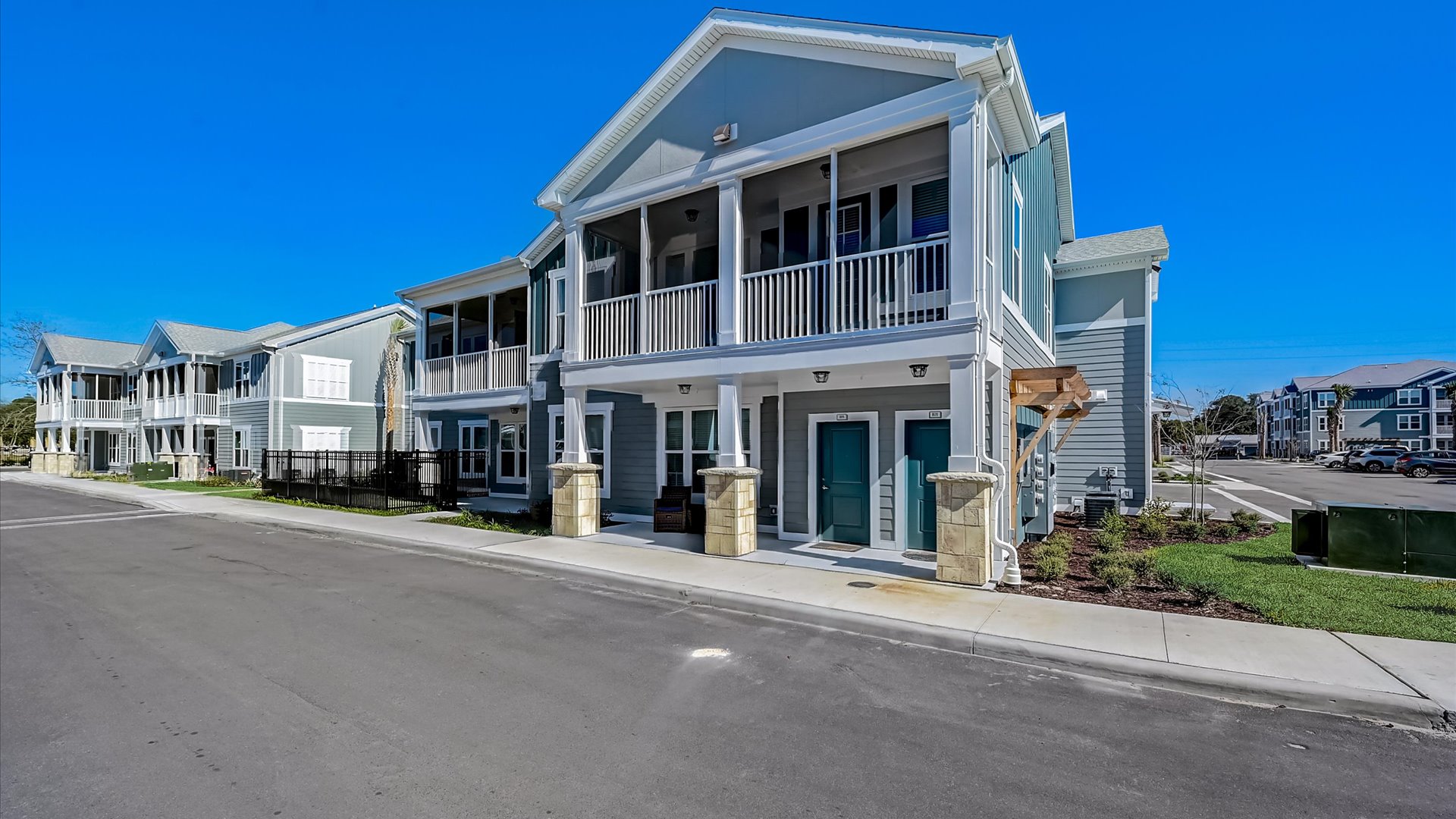 Tonwhome Apartments with Yard and screened in Balcony at Springs at Flagler Center Apartments in Jacksonville, FL