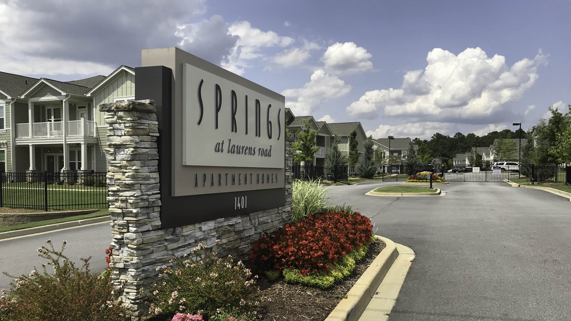 Springs at Laurens Road sign and apartment exteriors