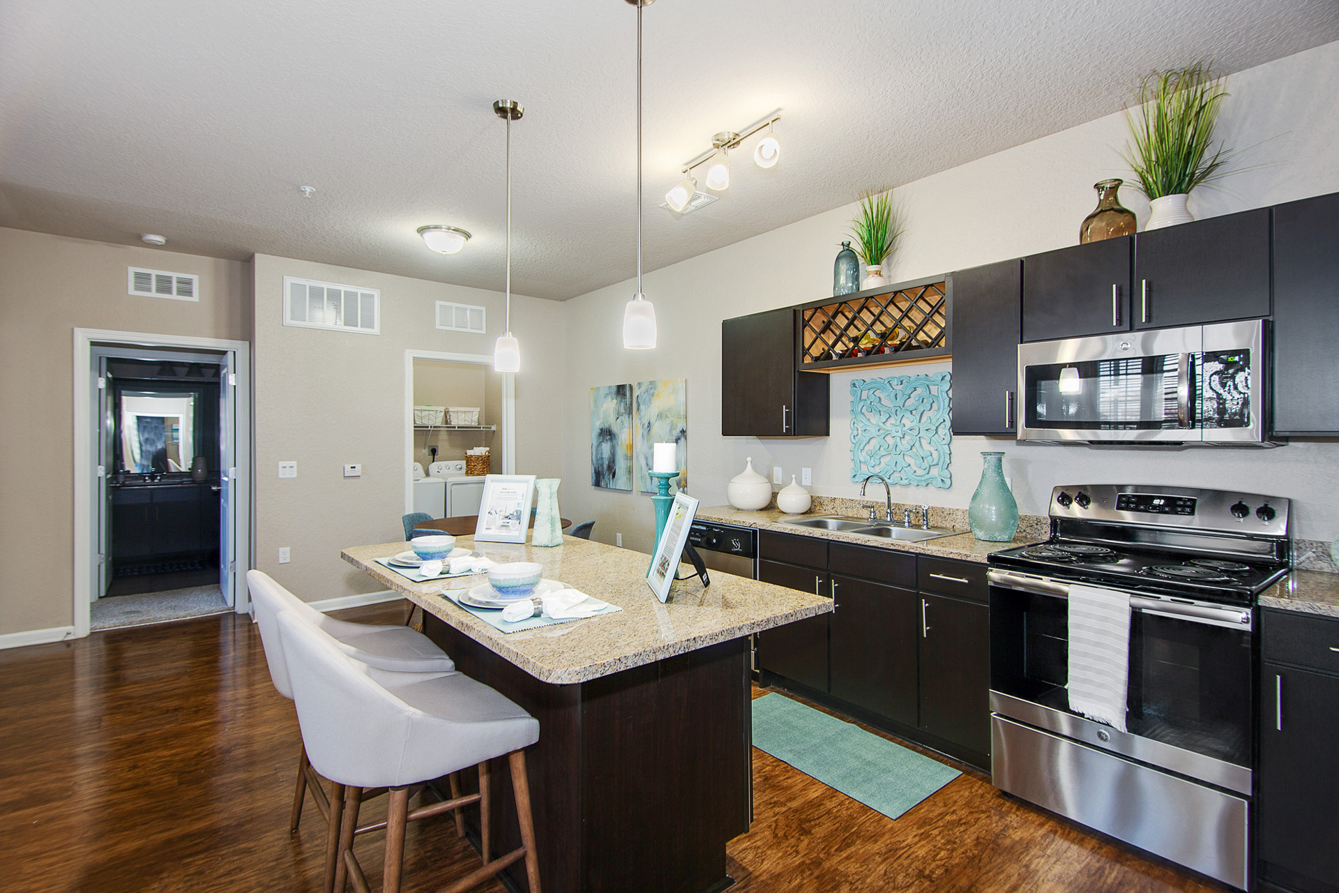 Springs at Cape Coral kitchen photo - Cape Coral, FL