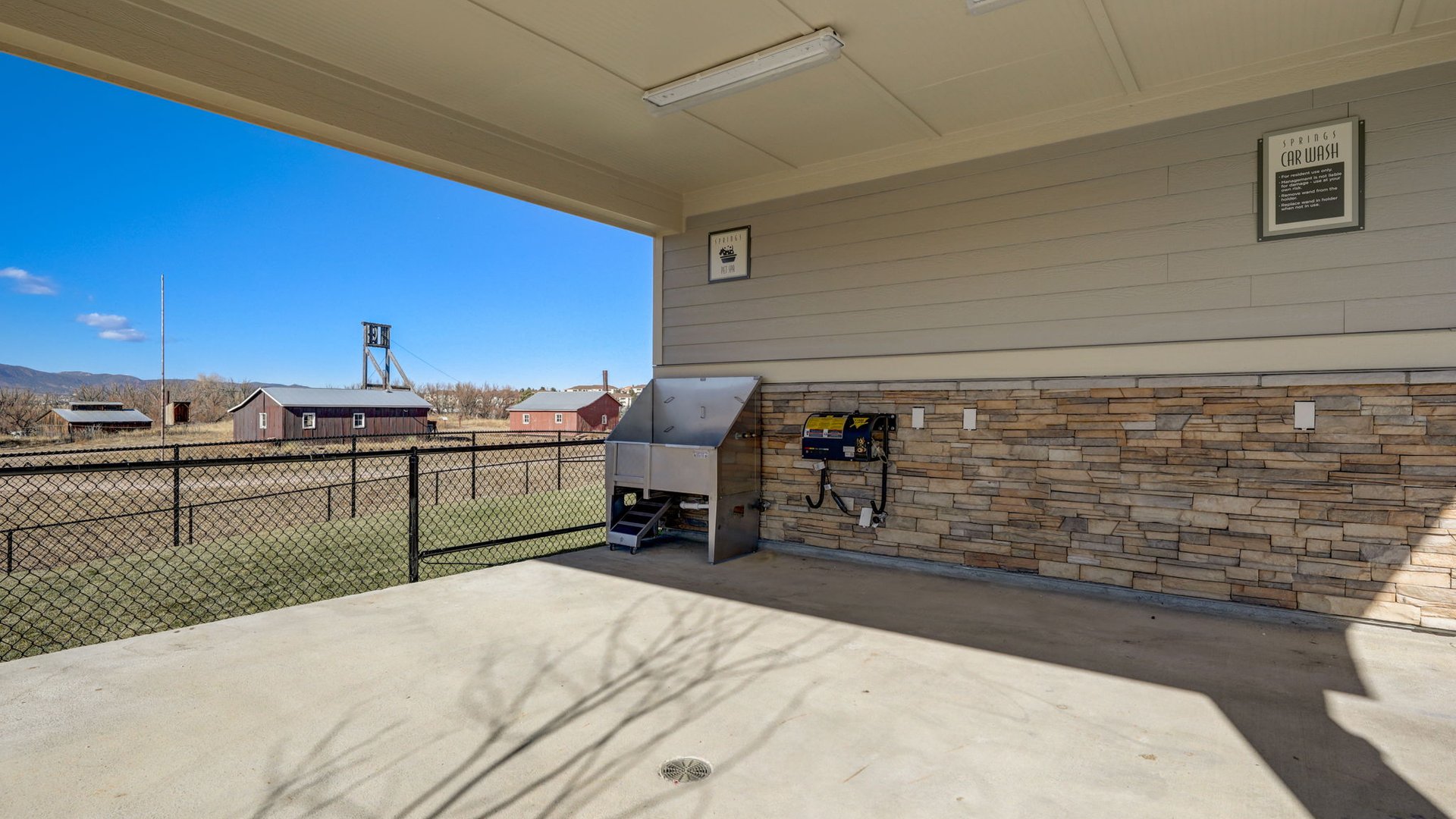 Northgate Pet Spa and Car Wash