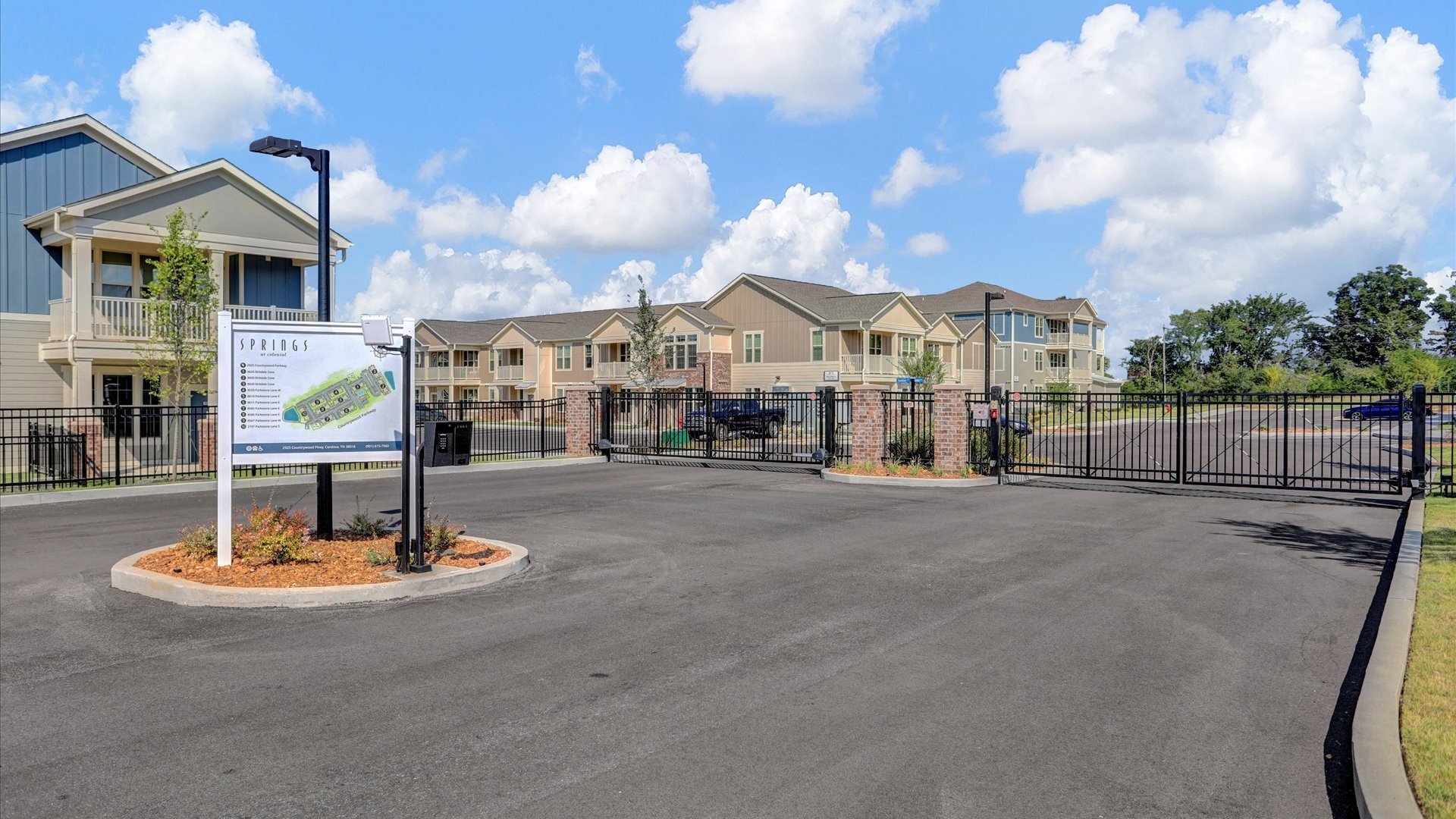 Springs at Colonial Exterior and Map