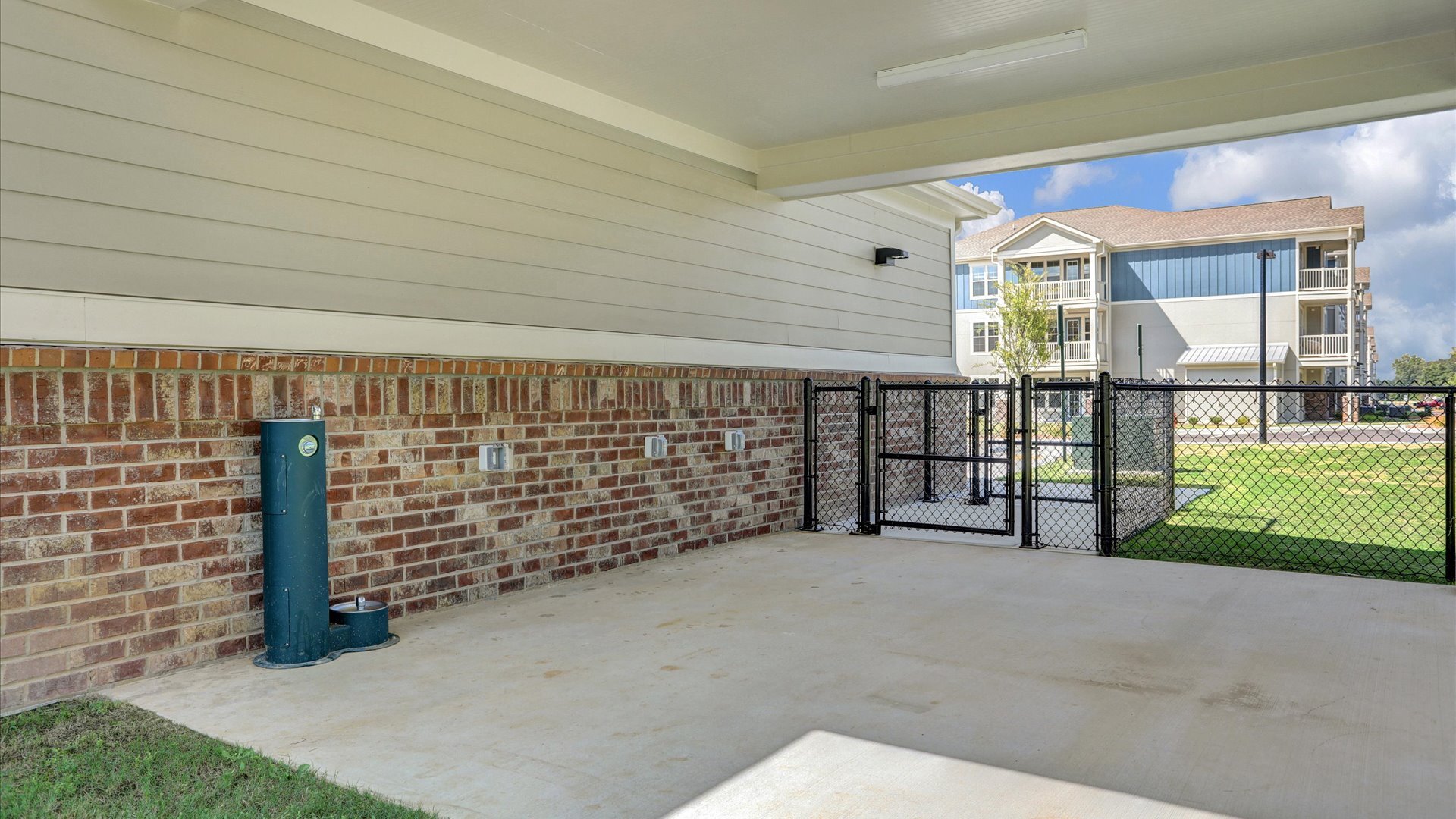 Springs at Colonial Pet Park