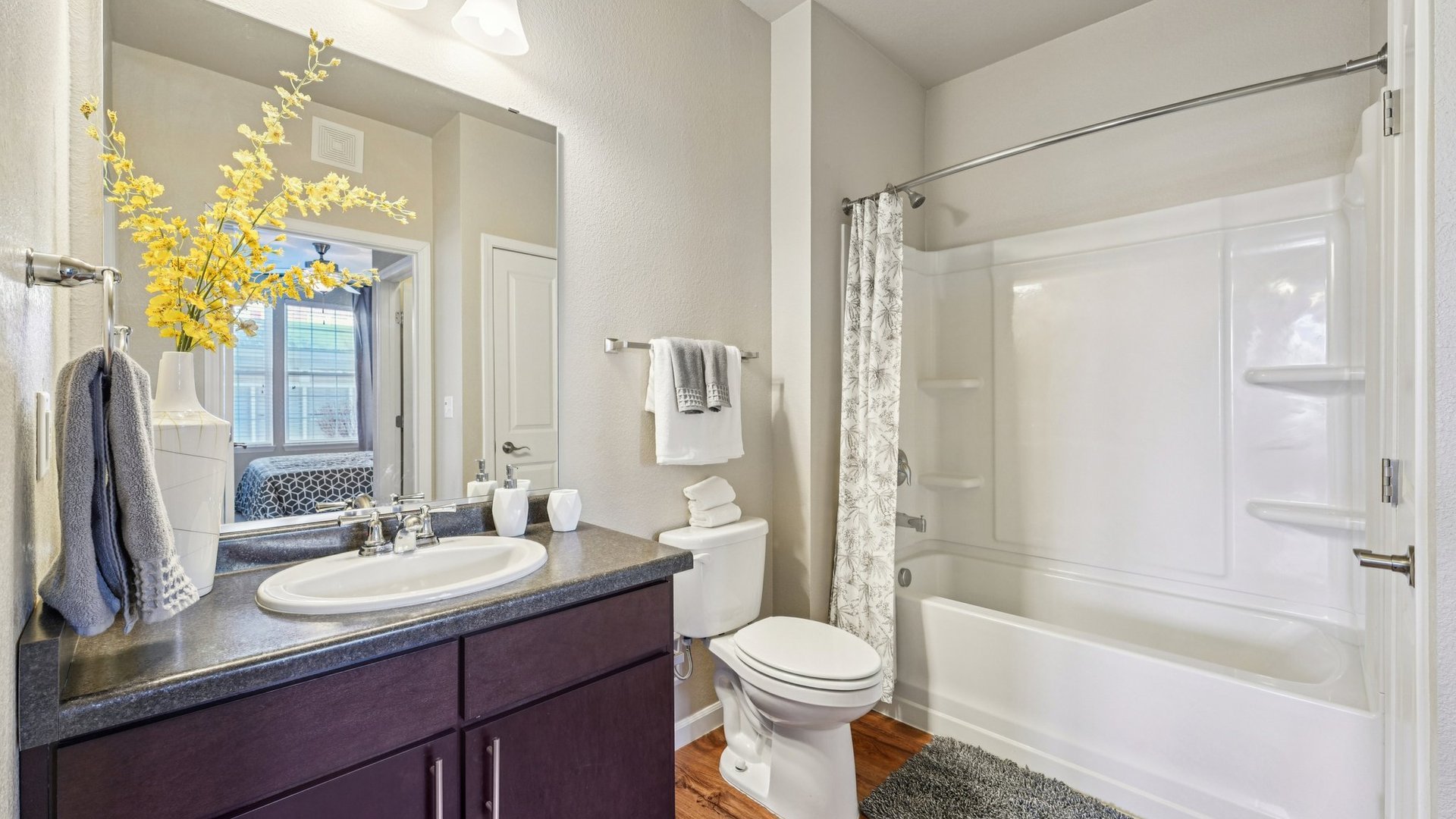 Springs at Apple Valley Bathroom