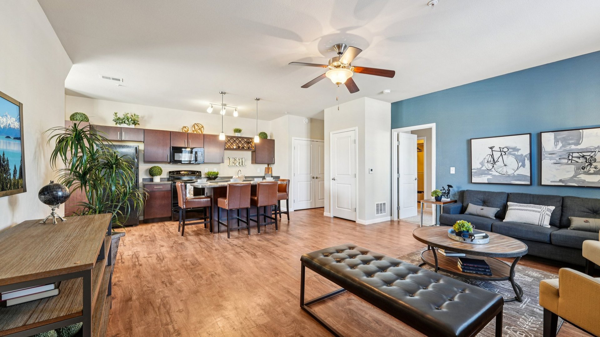 Springs at Apple Valley Living Room (2)