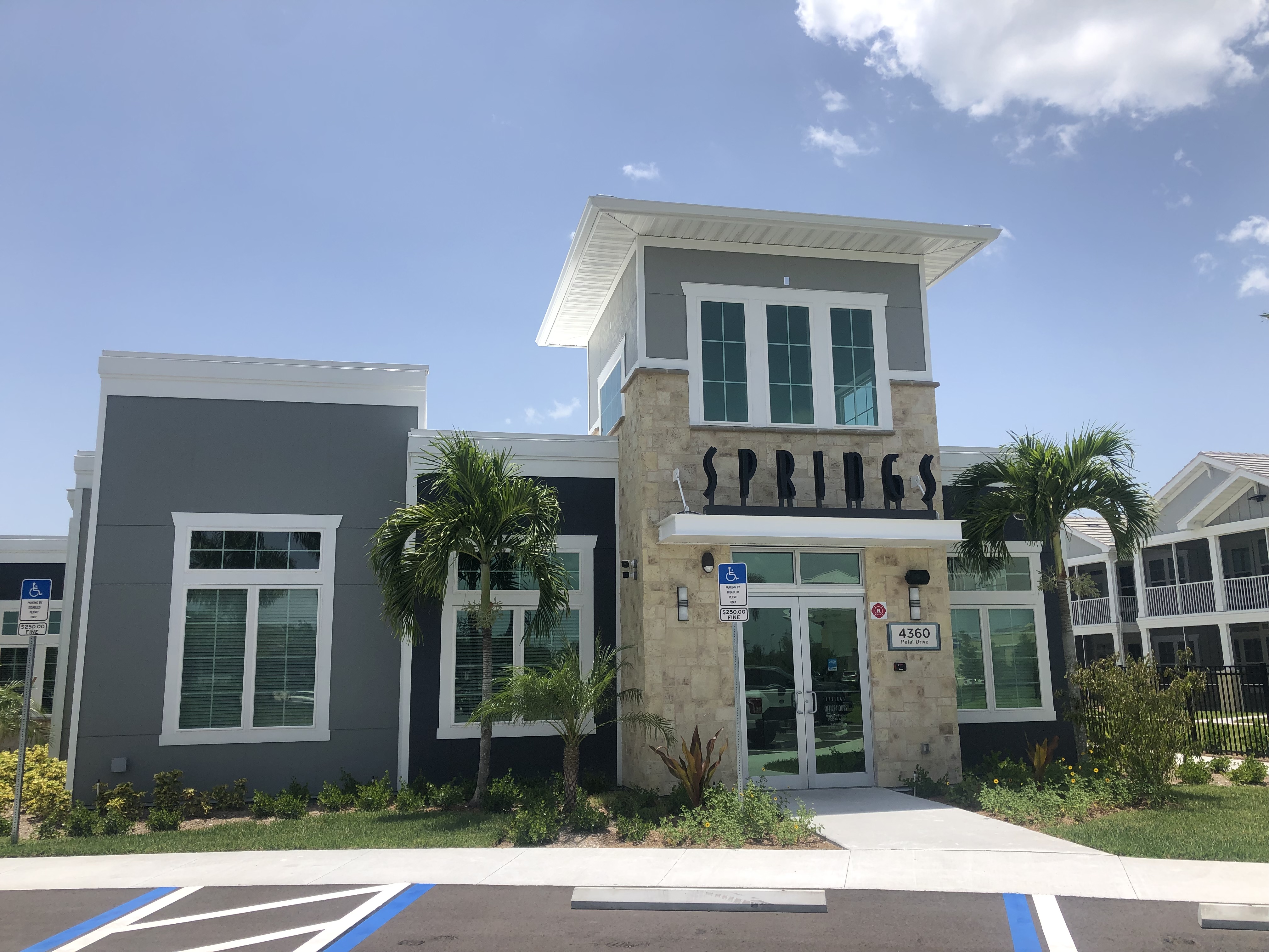 Naples, FL Apartments for Rent Springs at Hammock Cove