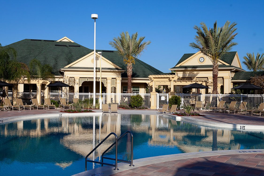 Lost Creek at Lakewood Ranch clubhouse and pool - Bradenton, FL