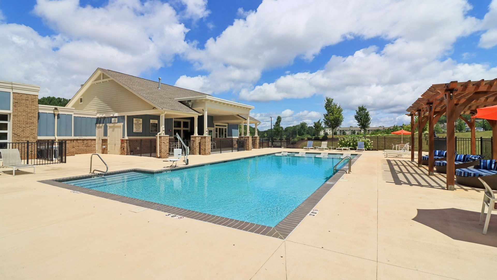 Springs at Newnan Pool (2)