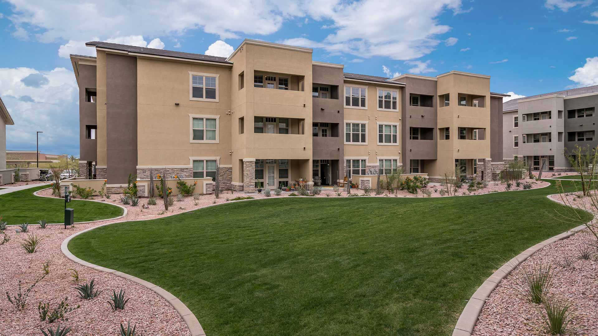 Springs at Red Mountain exterior view - Mesa, AZ