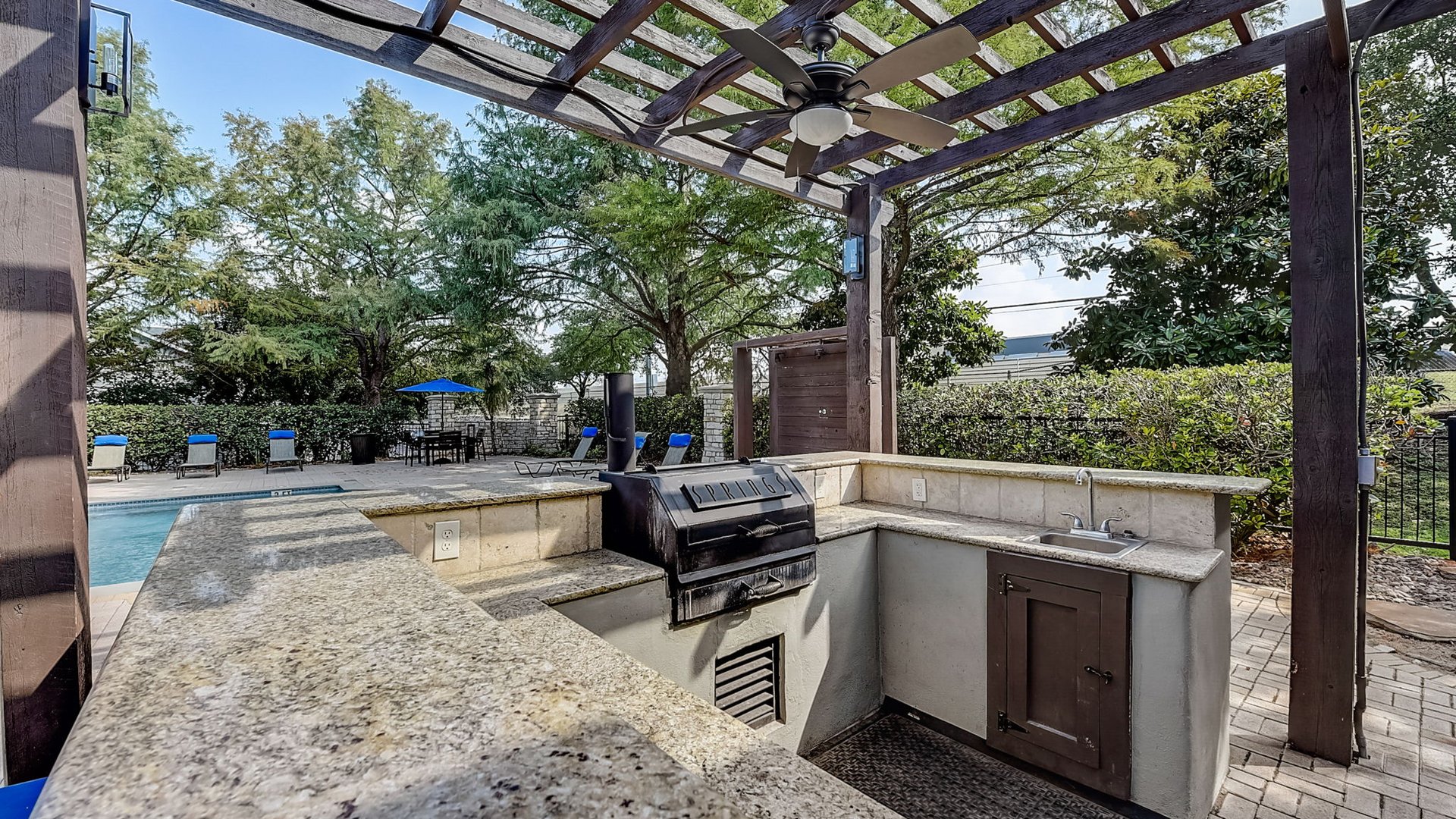 Grill area at Springs at Live Oak Apartments