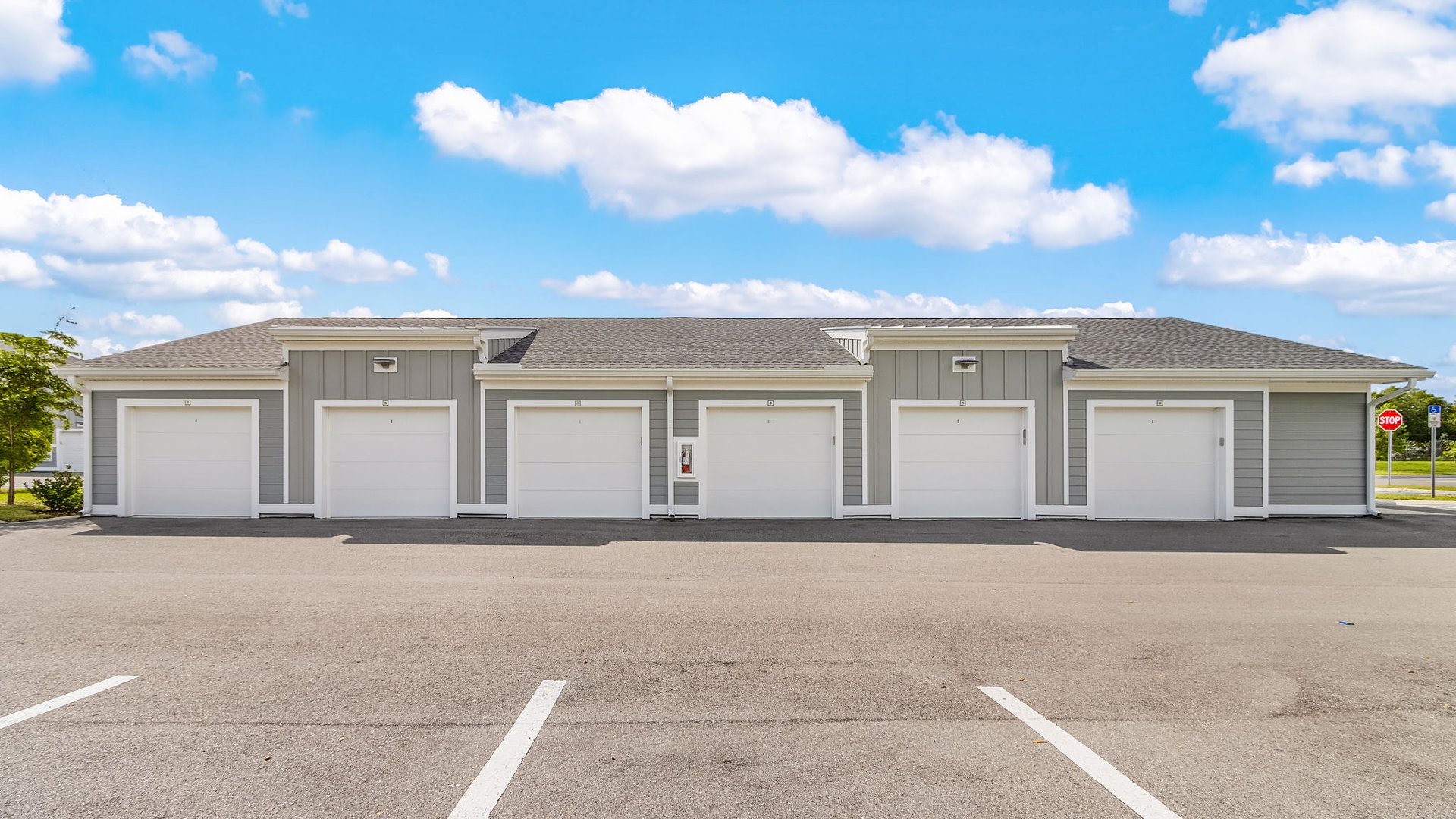 Springs at Daniels Parkway Garages Springs at Daniels Parkway Garages