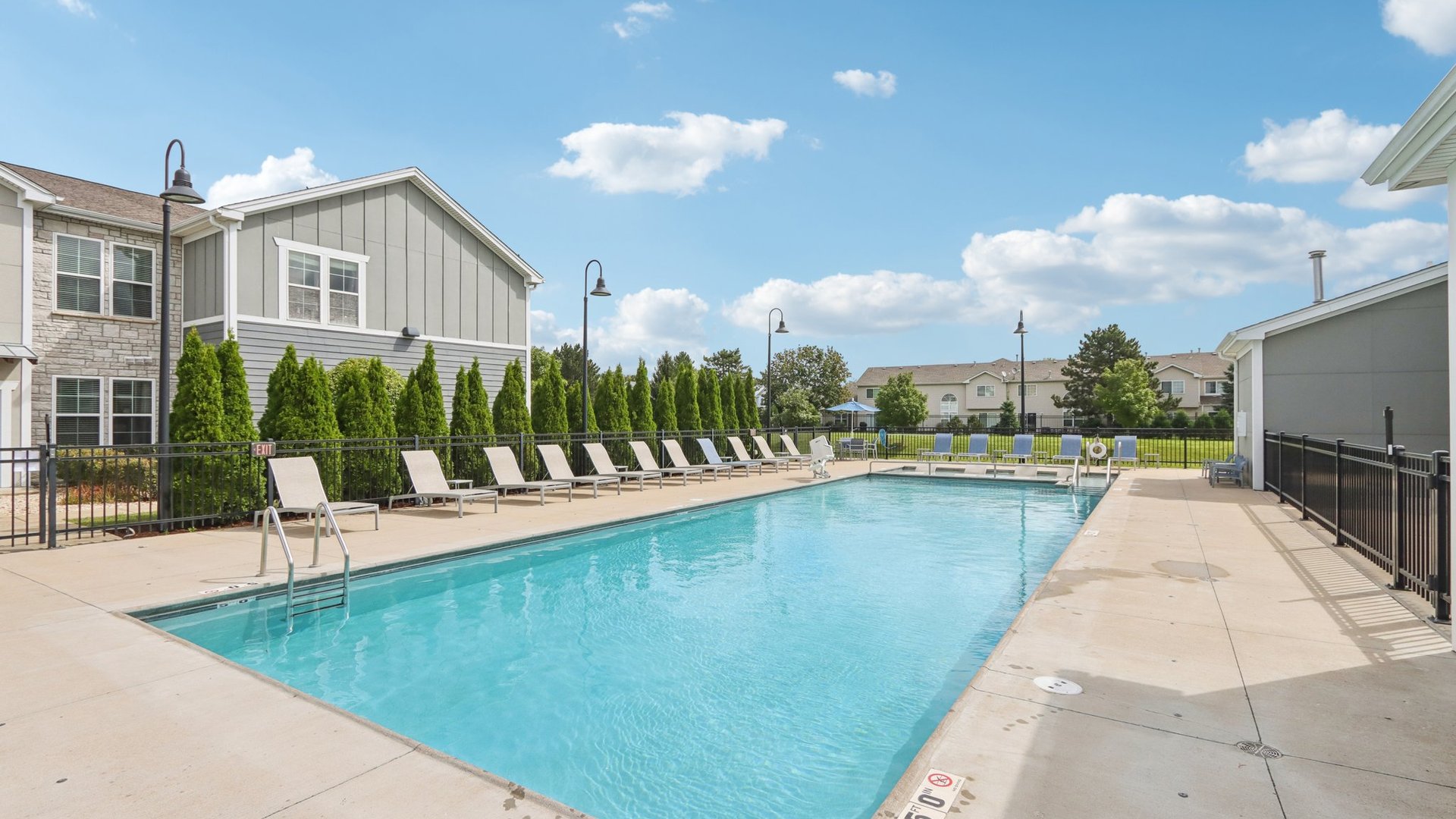 Springs at Orchard Road Pool (1)