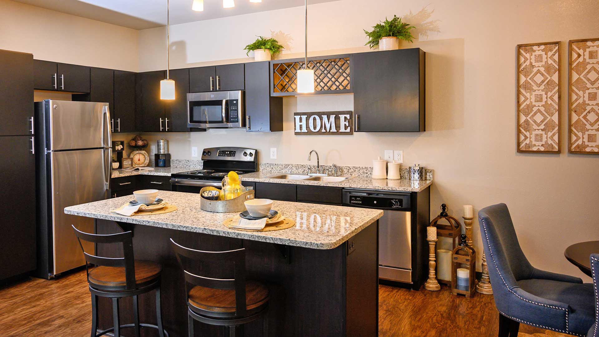 Luxury kitchens with granite countertops